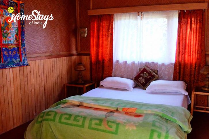 Bedroom5_Khecheopalri-Homestay-Sikkim