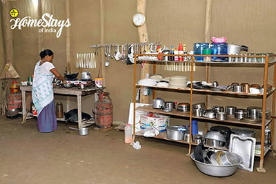 Kitchen_Jaramukhuria-Homestay, Chandubi