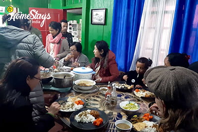 Dinner_Ghoom-Homestay-Darjeeling