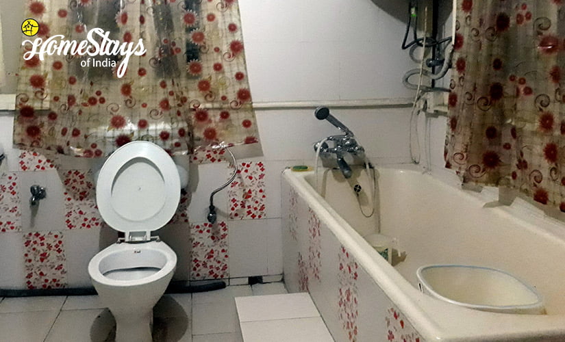 Bathroom_Laitumkhrah Homestay