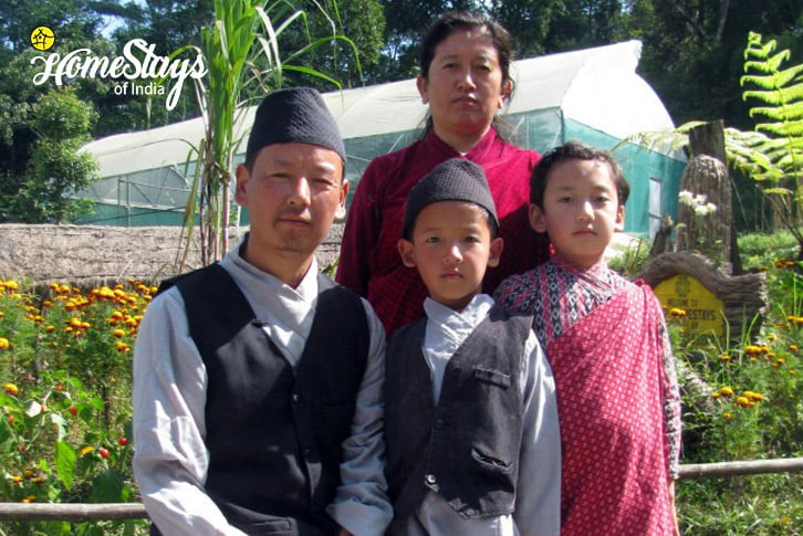Host Family-Darap Village Homestay-Pelling