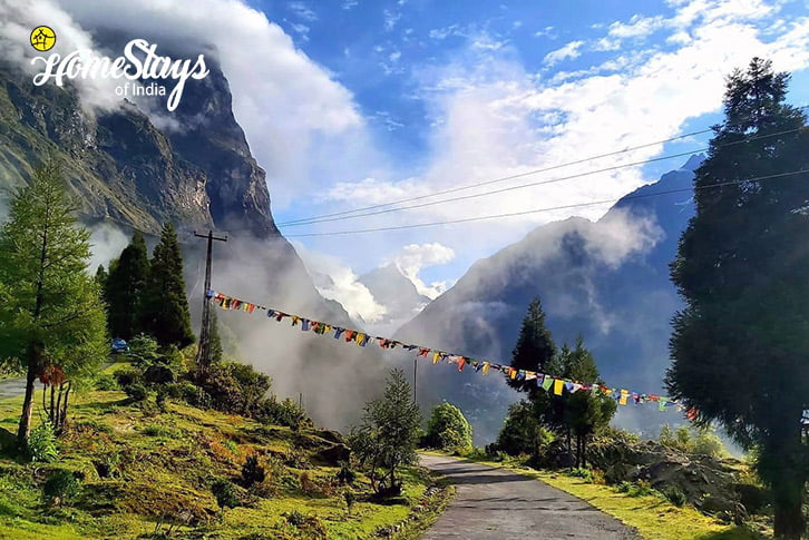 Surrounding-2-Lachung Boutique Homestay