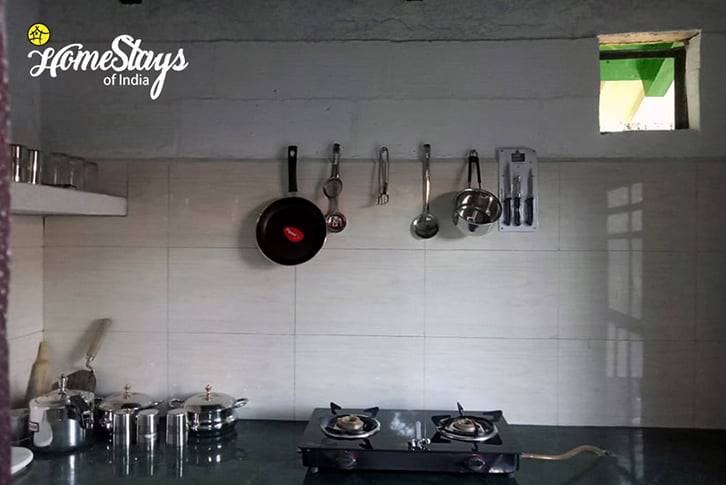 Guest Kitchen-4_Sunkiya-Homestay-Mukteshwar