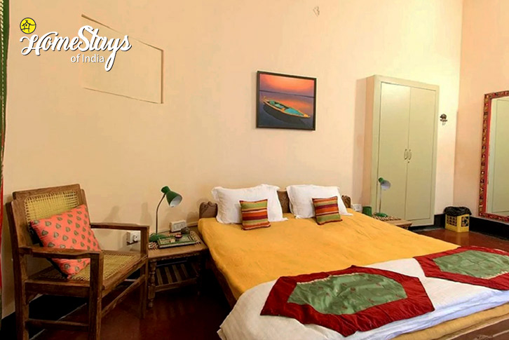 Bedroom-1-Eternal-Ganges-Homestay-Varanasi