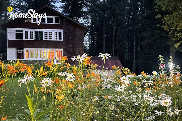 Evening-The-Greenwood-Cottage-Pahalgam