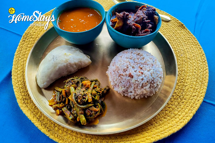 Lunch-Kathkuni Bungalow-Naggar