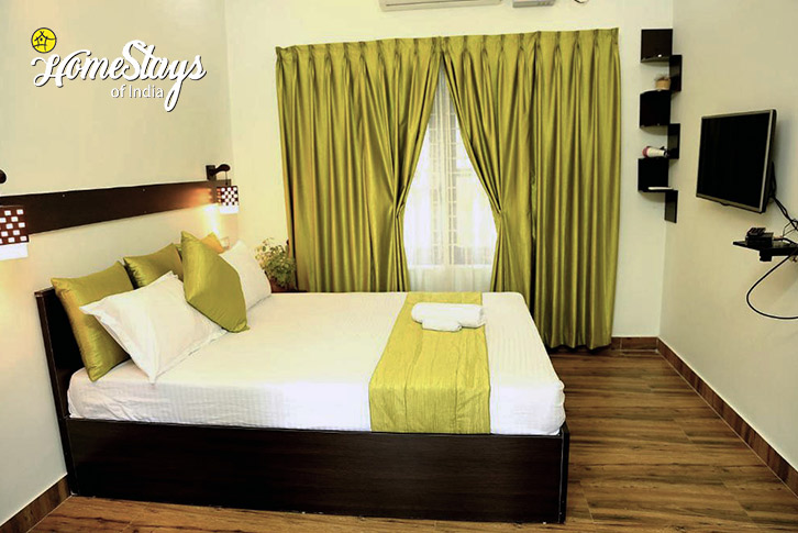 Bedroom-3-Peacefully Yours Homestay-Thiruvanathapuram