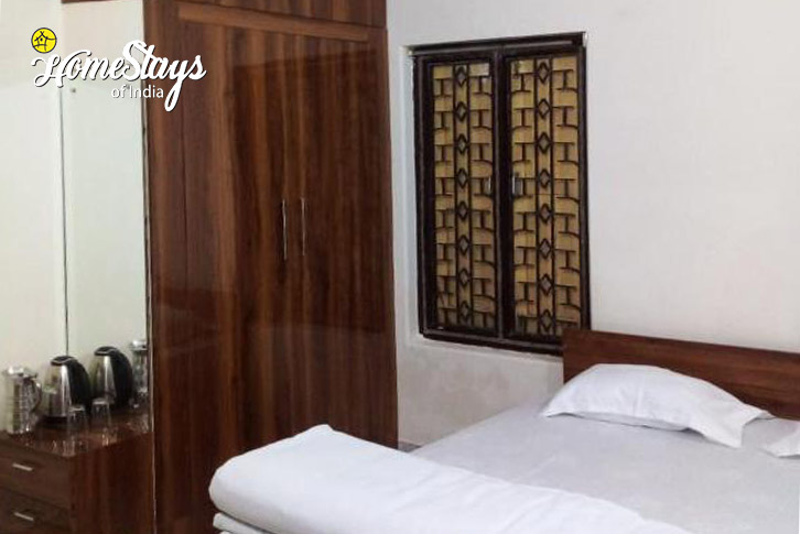 Bedroom-2.1-Seabatical Homestay Puri, Odisha