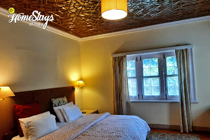 Bedroom-3.1-Enduring Elegance Homestay-Srinagar
