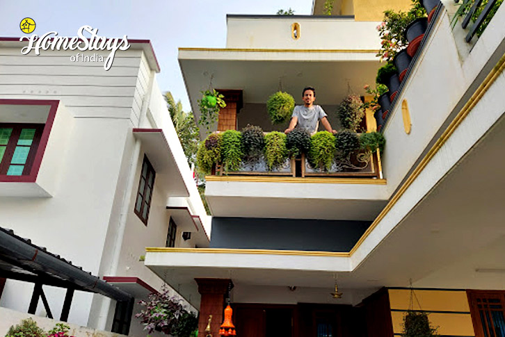 Balcony-1-Bright and Breezy Homestay-Thiruvallam