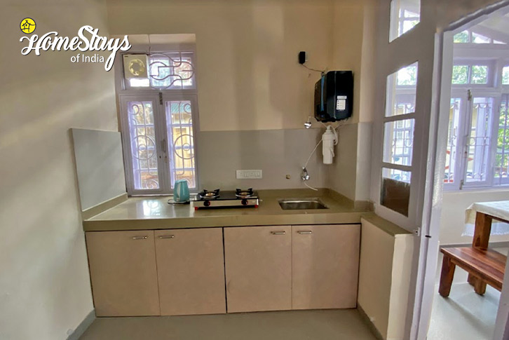 Kitchen-The Great Escape Heritage Homestay-Panchgani