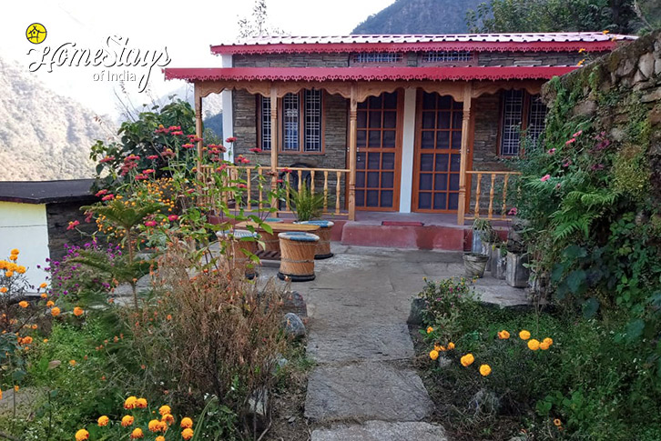 Garden-View-Tirsuli Homestay - Chopta