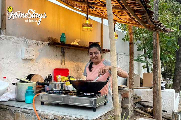 Open-Kitchen-The Big Chill Homestay-Udaipur