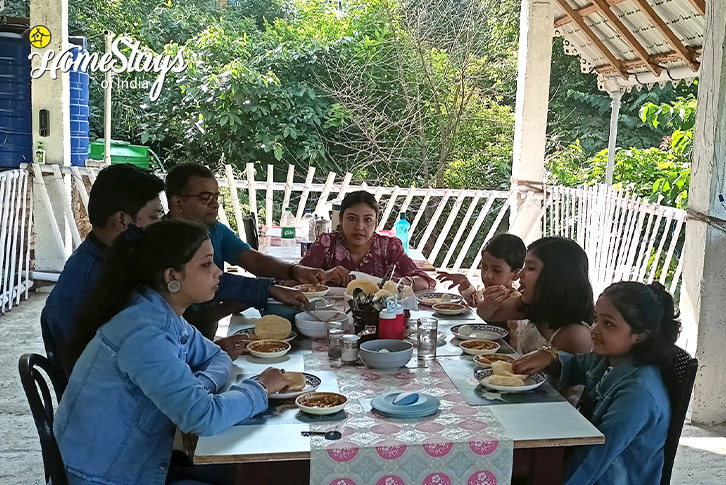 Lunch-Dream Weaver Homestay-Sittong