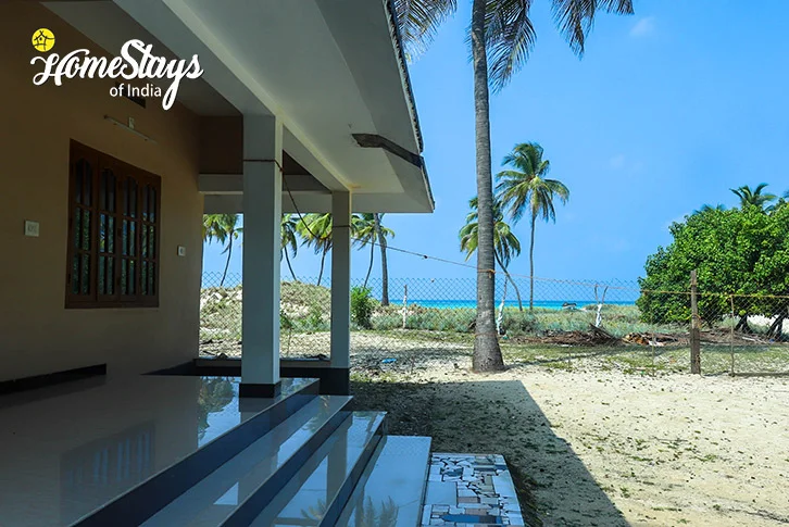 Entrance-Sea-Breeze-Homestay-Kadmat-Island,-Lakshadweep