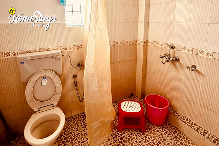 Bathroom-1-Morning Delight Homestay-Shillong