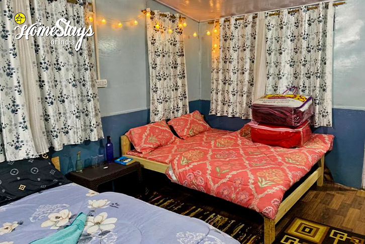 Bedroom-2-High Spirits Farmstay-Dawaipani
