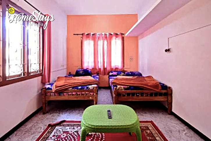 Classic-Room-2-Leisure Cottage-Ooty