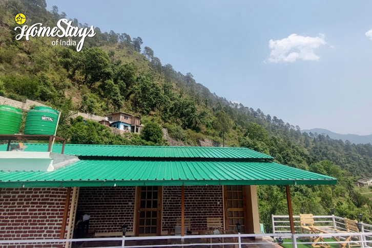 Exterior-Country Comfort Homestay-Kainchi Dham