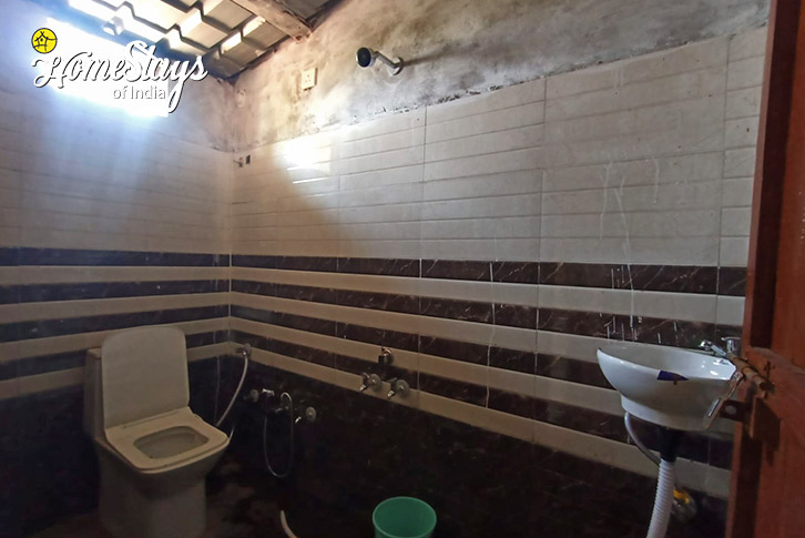 Bathroom-Jhojha Village Homestay - Gaurela
