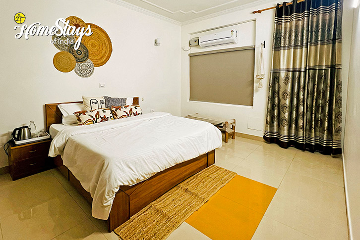 Classic-Room-2-Peaceful Vibes Homestay-Rishikesh