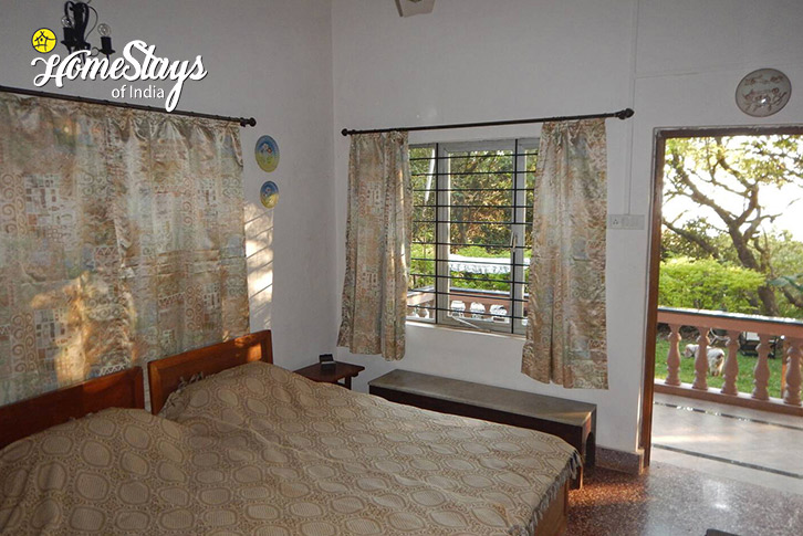 Classic-Room-2-Vintage Villa-Mahabaleshwar