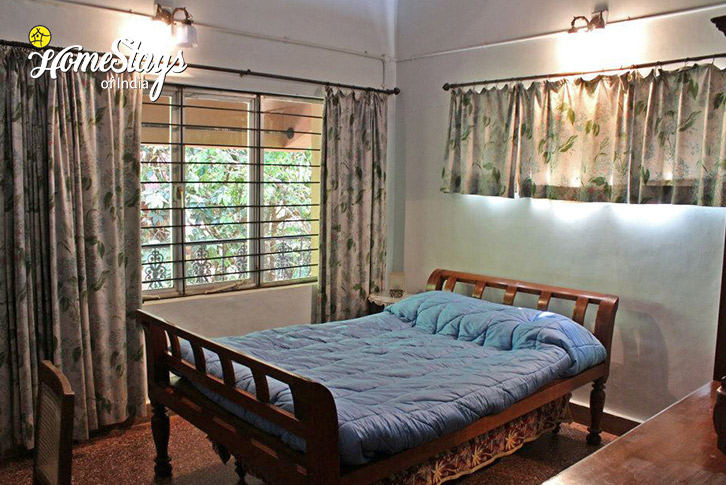Classic-Room-3.2-Vintage Villa-Mahabaleshwar