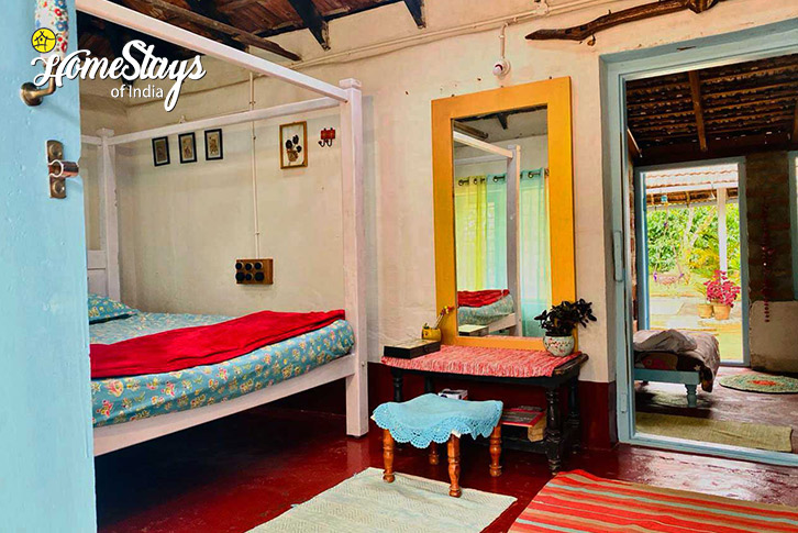 Classic-Room-Rustic Soulful Homestay-Chikmagalur