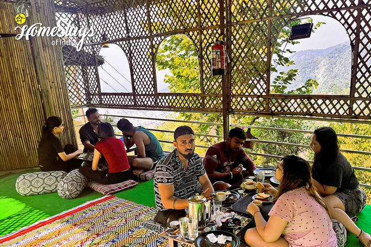 Dining-Area-Mountain Echo Homestay-Rishikesh