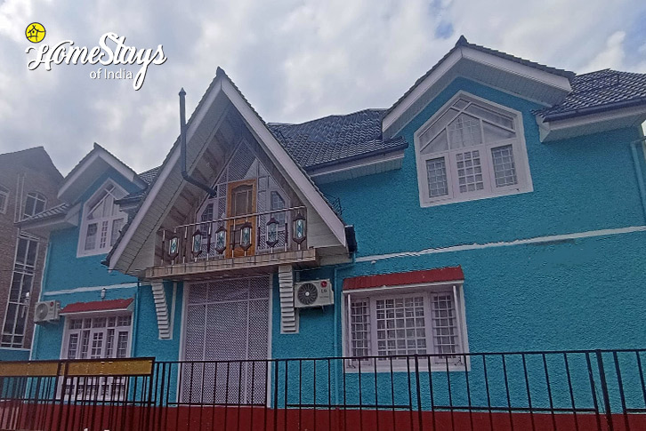 Exterior-1-Glorious Mountain Homestay-Srinagarr