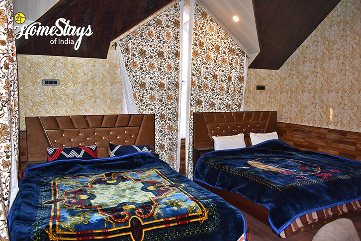 Family-Suite-2-Glorious Mountain Homestay-Srinagar