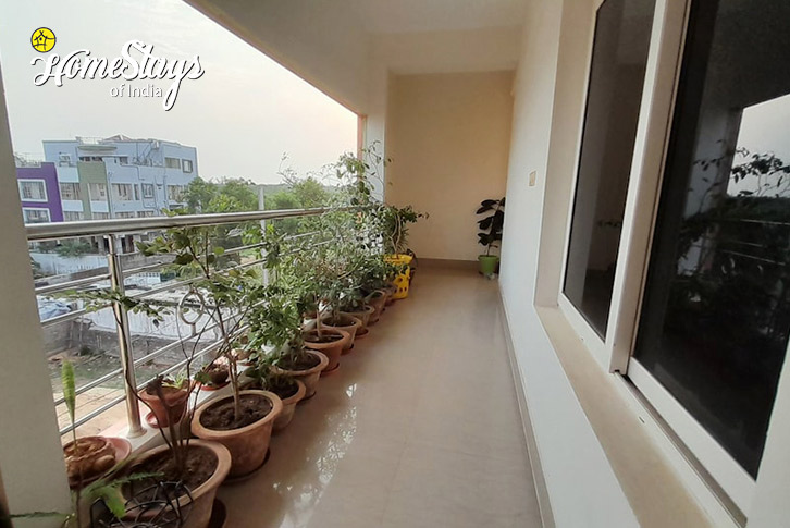 Balcony-Urban Bliss Homestay-Bhubaneshwar