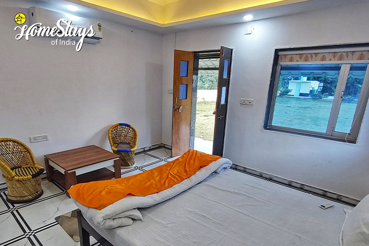 Classic-Room-1.1-Green Pastures Farmstay-Udaipur