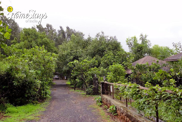 Entrance-Remote Charm Cottage, Kurunji-Bhor