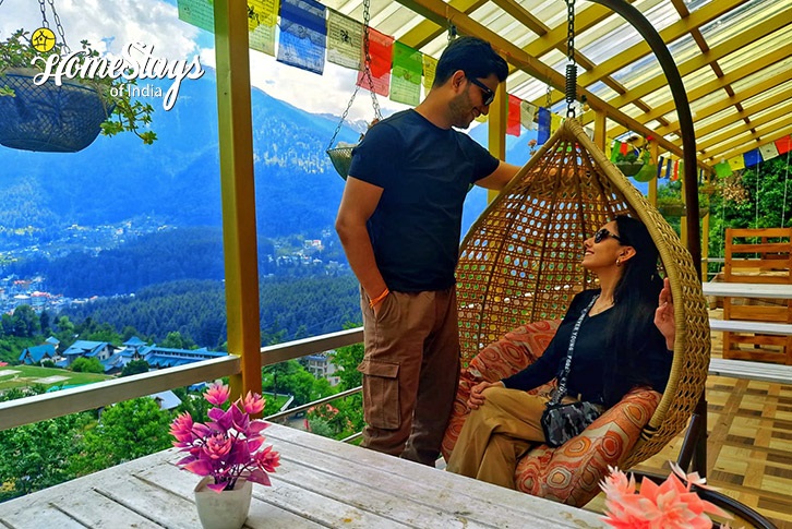 Happy Couple-Forest View Homestay,Vashisht-Manali