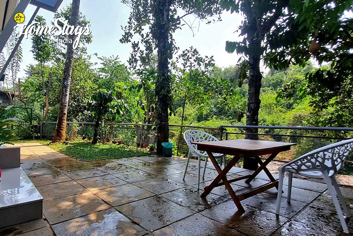 Out-side-view-Aesthetic Vibes Riverside Homestay-Wayanad