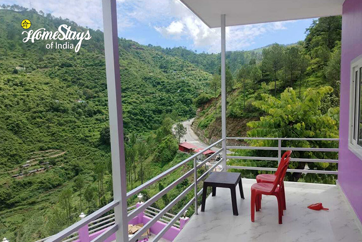 Balcony-1-Chamba Valley Homestay-Tehri Garhwal