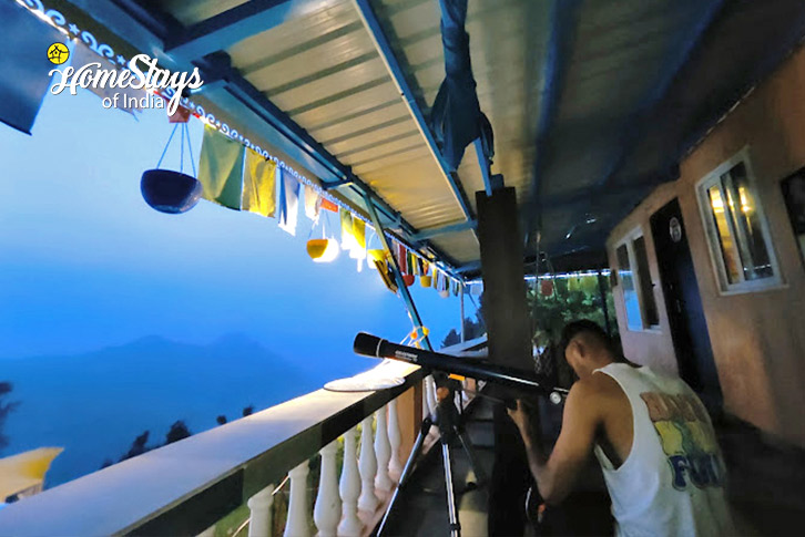 Balcony-2-Cloud Trails Homestay, Dhanolti