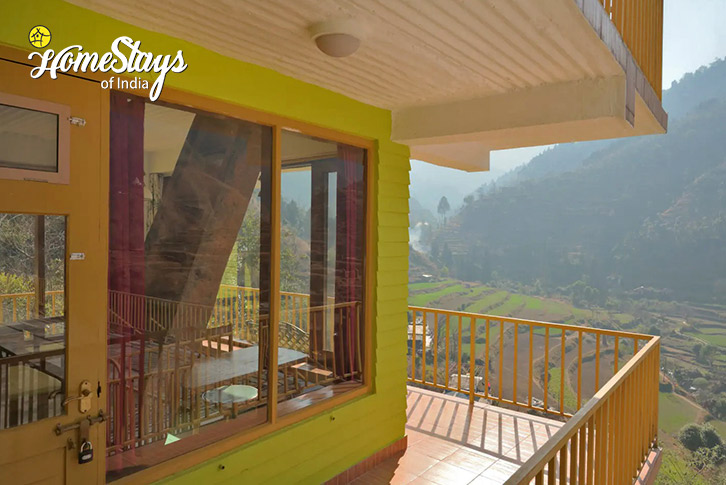 Balcony-Kaphal Farmstay, Kempty-Mussoorie