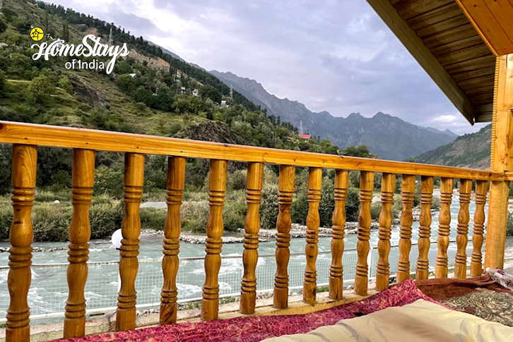 Balcony-View-1-Sindh Serenity Riverside Homestay-Sonamarg