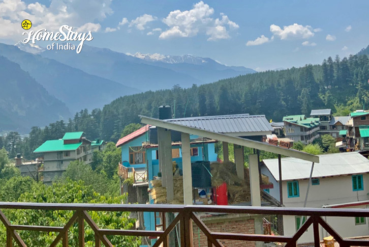 Balcony-View-1-The Mountain Groove Homestay-Old Manali