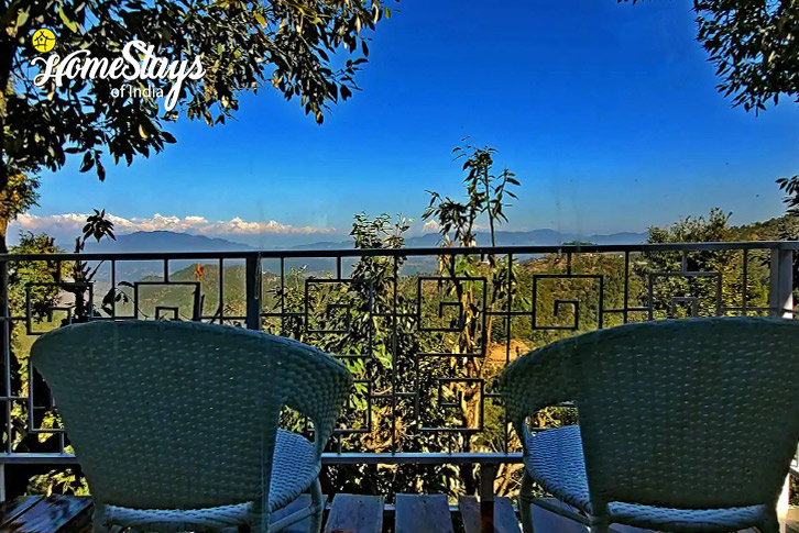 Balcony-sitting-Aesthetic Bliss Homestay, Jalna-Almora