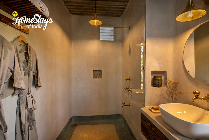 Bathroom-1-Kumta Eco Boutique Homestay-Gokarna