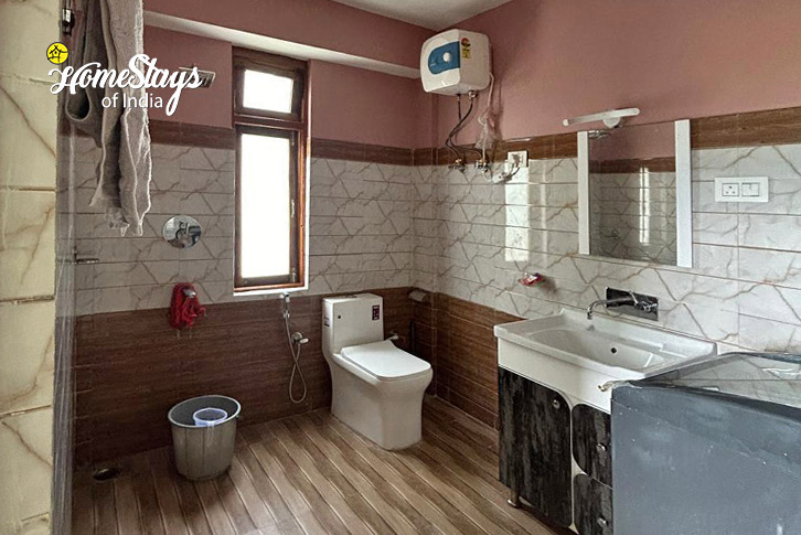 Bathroom-1-Soulful Peaks Homestay-Tadong-West Sikkim