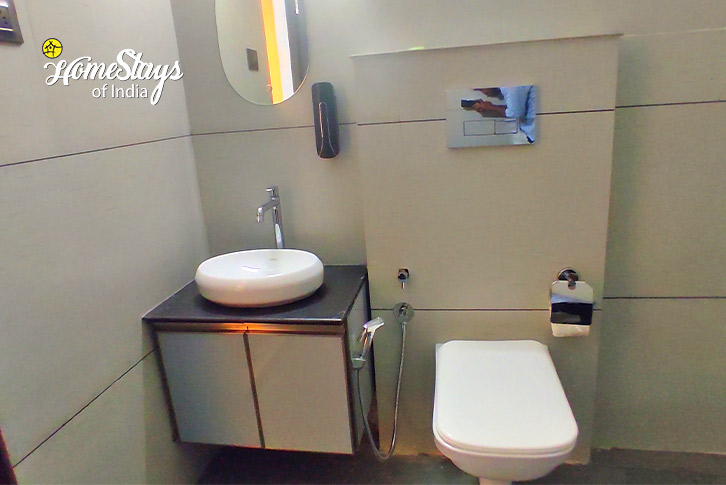 Bathroom-Divine Woods Homestay-Angamoozhy