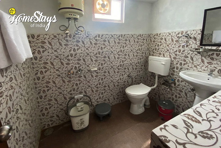 Bathroom-Lazy Dreams Homestay-Chail