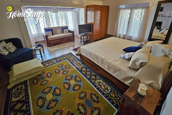 Bedroom-1.3-The Antique Abode Heritage Homestay, Shimla