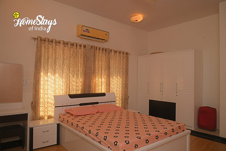 Bedroom-3.1-Solitaire Bungalow, Mandvi-Kutch