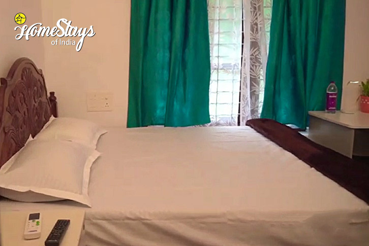 Bedroom-3-Peaceful Pondside Homestay-Thiruvananthapuram