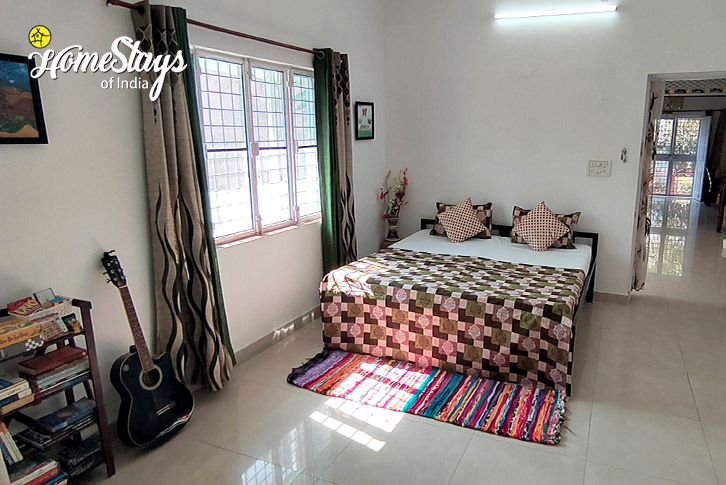 Bedroom-Healthy Living Homestay, Malsi-Dehradun